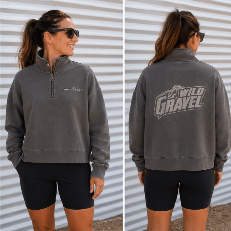 Women’s Relax Faded Half Zip – Grey Model
