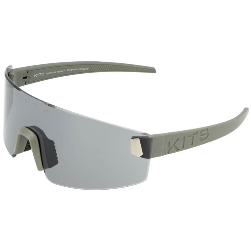 Mud with Grey Lenses