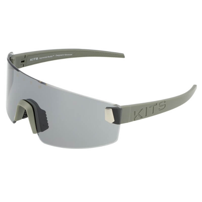 Mud with Grey Lenses